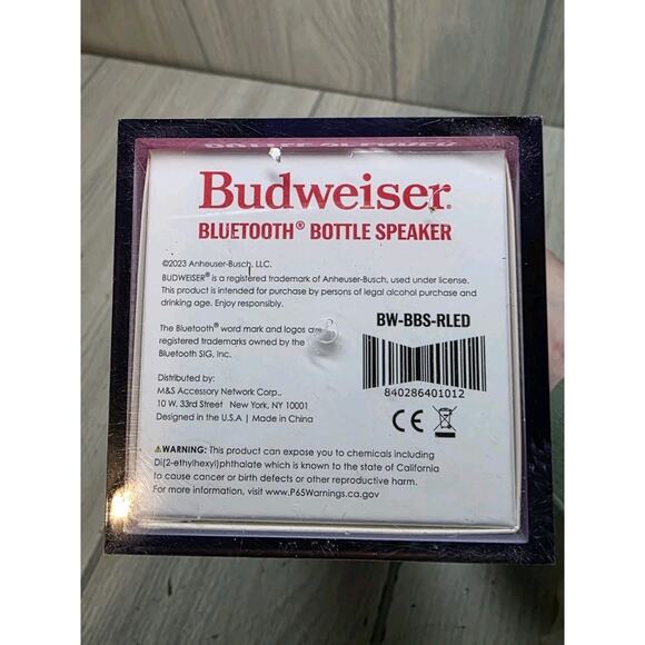 Limited Edition Budweiser BLUETOOTH BOTTLE SPEAKER Color Changing LED Lights New - Picture 8 of 9